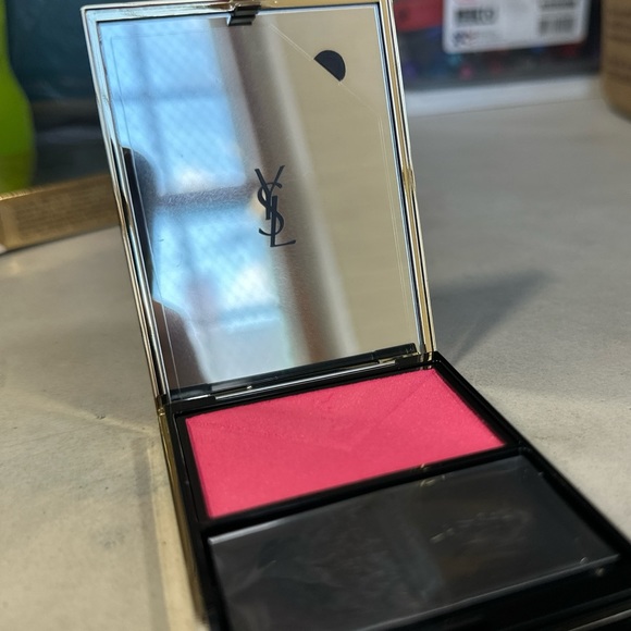 Yves Saint Laurent Makeup Ysl Couture Blush Shade 8 Fuchsia